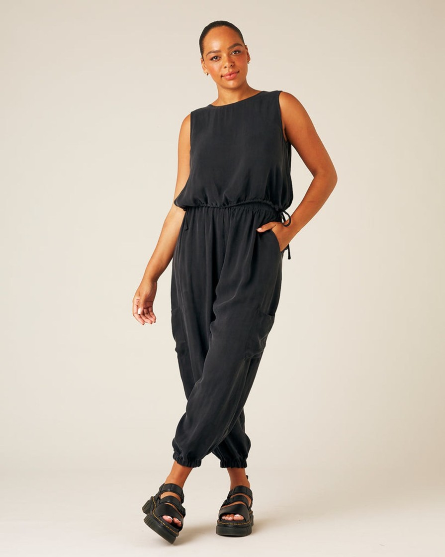 Tops & Bottoms Beyond Nine | Yoli Cupro Trousers Black