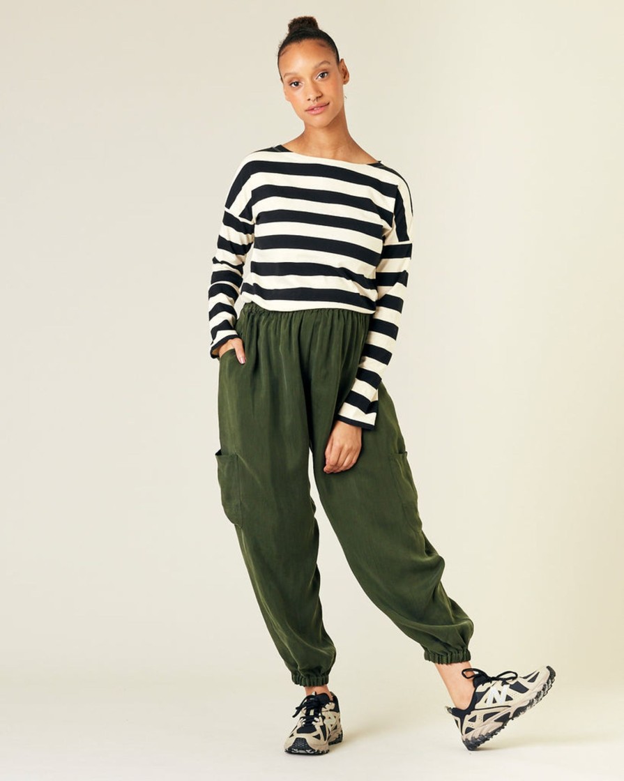 Tops & Bottoms Beyond Nine | Yoli Cupro Trousers Dark Green